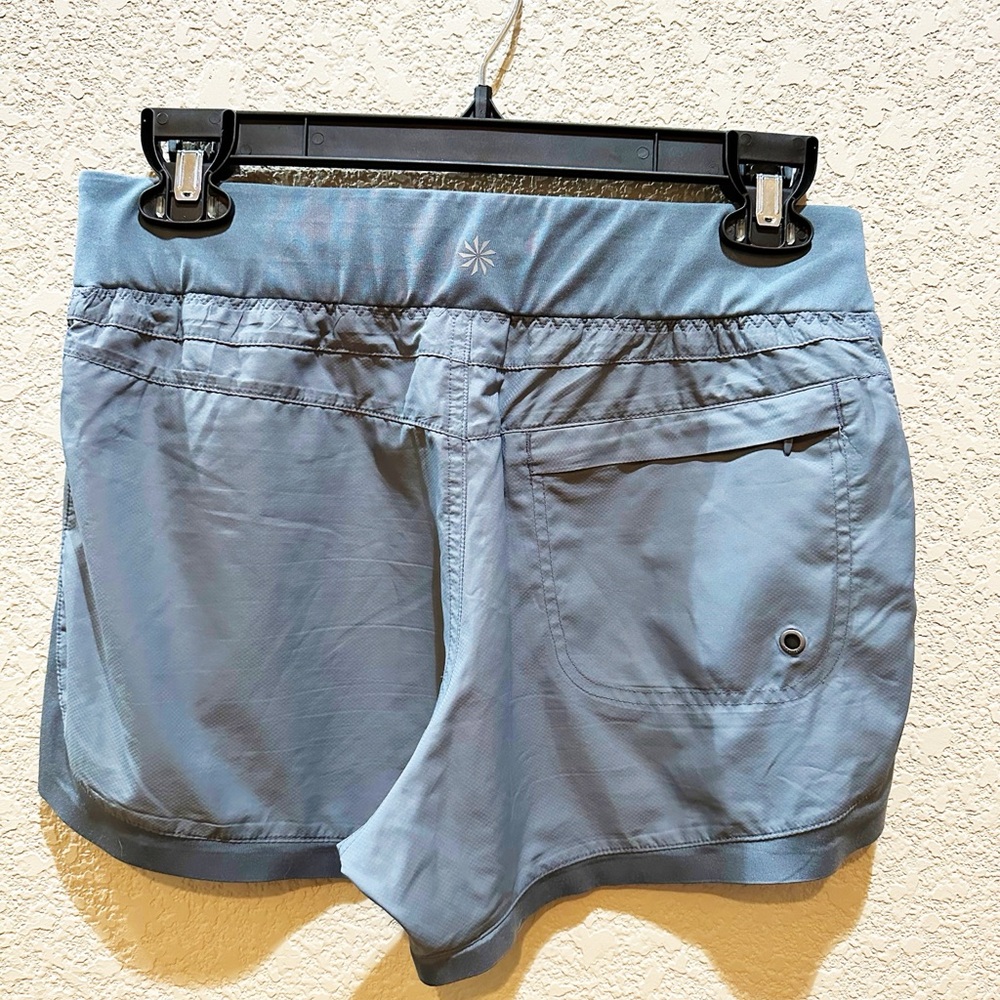 Athleta Mesh Racer Run Midrise 4inch Short, Size small - Picture 4 of 4